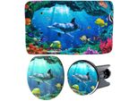 Badaccessoire-Set SANILO Delphin Korallen, bunt (bunt, blau), Holz, Polyester, Kunststoff, Badaccessoires-Sets, bestehend aus WC-Sitz, Badteppich und Waschbeckenstöpsel