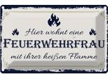 Vianmo Insegna Di Latta 20X30 Cm Hier Wohnt Eine Feuerwehrfrau