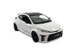Maisto 32909 - Automodello - Toyota Yaris '21 (Bianco, Scala 1:24)