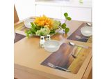 Tovagliette Abakuhaus Safari, Giraffa Nella Savana Cielo Nuvoloso Colorato All'alba Grassland Autumn Picture, Tiscjdeco In Tessuto Resistente Ai Colori Per La Sala Da Pranzo E La Cucina, Giallo E Pesca