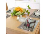 Abakuhaus Tovagliette Fantasia, Chitarrista Rock Che Suona Il Basso Facendo Headbanging Hipster Rock Display Occhi Rossi Stampa Artistica, Tiscjdeco In Tessuto Resistente Al Colore Per La Sala Da Pranzo E La Cucina, Grigio Rosso