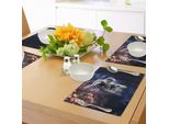 Tovagliette Abakuhaus Astronaut, Tuta Spaziale Realistica Nello Spazio, Che Fluttua Nel Vuoto, Nuvolosa Stelle, Tiscjdeco In Tessuto Resistente Al Lavaggio Per La Sala Da Pranzo E La Cucina, Multicolore Blu Notte