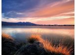 Dennis Frates - Stampa Su Tela Con Cornice "Sunrise On Borax Pond"" PM6127 (40 Cm X 30 Cm) (Blu/Arancione)"