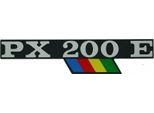 Emblema Rms / Scritta " Px 200 E "" Colorata Compatibile Con La Cover Laterale Vespa Px 200 - 2 Perni 145X32Mm Interasse Fori 105Mm"