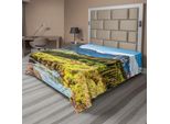 Abakuhaus Lenzuolo Paesaggio, Mountain Vista Thick Wald Trees Fiume Di Montagna Erba Cielo Nuvoloso Valle, Morbido E Confortevole Lenzuolo Superiore Per Un Letto Decorativo 1 Pezzo 275 Cm X 260 Cm, Multicolore