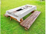 Abakuhaus Tovaglia Da Esterno Con Motivo Cani, Cane Imbalsamato In Smoking Seduto Tra I Bicchieri, Bianco Grigio Scuro Cocco, 145X305 Cm