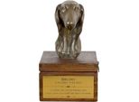 Saluki, Persischer Windhund - Eine Ascheurne für Hunde mit einer Statuette, eine kleine Urne für Hunde, eine personalisierte Urne mit dem Porträt eines Hundes von der Marke Art-Dog.
