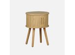 Tavolino Da Notte Scandinavo Con Decorazioni In Legno, 2 Porte Scorrevoli, Marrone Naturale