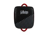 Fairtex Leg Kick Pad, Alias - La Valigia Thailandese - LKP1 - Farbe Schwarz / Rot
