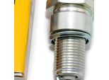 Candela Ngk BPR9ES Con Soppressione Delle Interferenze, Filettatura Lunga 19,0 Mm Ø 14,0 Mm Esagono 20,8 Mm, Distanza Tra Gli Elettrodi 0,75 Mm, Potere Calorifico 9, 7788