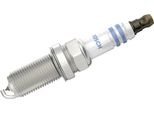 Bosch 0 242 236 528 Candela Double Iridium Oe 35010100S7001S Compatibile Con Focus, Kuga, C30, C70, S40, S60, S80, V40, V50, V60, V70, XC60, XC70, XC90