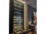 Elegante Vetrina Per Vini In Acciaio Inox Nero Dal Design Moderno