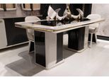Elegante Tavolo Da Pranzo In Legno Beige Per Una Sala Da Pranzo Di Classe