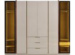 Armadio In Legno Beige Moderno Ed Elegante