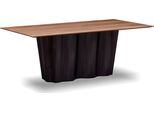Elegante Tavolo Da Pranzo In Legno Marrone Per Una Zona Pranzo Di Classe