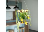 Fiori Estivi Sparsi In Legno Per Una Decorazione Versatile Della Tavola