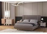Elegante Suite Per La Camera Da Letto Letto Imbottito Comodini Tavolino Da Toilette Specchio