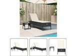 The Living Store Lettino Da Sole Con Tavolo E Cuscino In Poly Rattan Nero