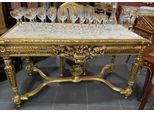 Casa Padrino Tavolo Da Pranzo Barocco Oro/Bianco - Tavolo Da Pranzo Rettangolare In Legno Massiccio Con Piano In Marmo - Mobili Da Sala Da Pranzo In Stile Barocco - Mobili Barocchi - Nobile & Magnifico