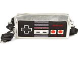 Danielle Nicole - Borsa A Tracolla "Controller"", 'Super Mario' NS5833 (Taglia Unica) (Nero/Argento)"