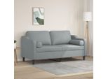 Divano A 2 Posti In Stile Elegante Con Cuscini Decorativi In Tessuto Grigio Chiaro Da 140 Cm - Divani Classici Hommie1287629 2Pacchi