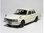 Nissan Skyline 2000GT-R 4 Porte PGC10 1969 - 1:43 - Kyosho