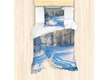 Abakuhaus Set Copripiumino, Inverno Neve Con Bordi In Quercia Pini Pastorale Ghiacciata Paesi Freddi Arte, 135 X 200 Cm + 80 X 80 Cm, Bianco Blu
