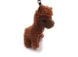 Onwomania Peluche / Coccolone / Portachiavi In Tessuto Animale Alpaca Marrone In Piedi Pako 20 Cm