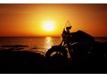 Fototapete Papermoon "Motorrad Am Strand", Bunt, B:4,5M L:2,8M, Vlies, Tapeten