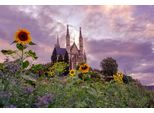 Fototapete Papermoon "Kirche Im Sonnenblumenfeld", Bunt, B:4,5M L:2,8M, Vlies, Tapeten