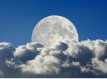 Fototapete Papermoon "Big Moon And Clouds", Bunt, B:5M L:2,8M, Vlies, Tapeten