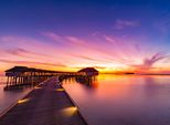 Fototapete Papermoon "Sunset Pier Maldives", Bunt, B:4M L:2,6M, Vlies, Tapeten
