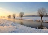 Fototapete Papermoon "Fluss In Winterlandschaft", Bunt, B:4,5M L:2,8M, Vlies, Tapeten