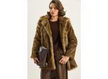Faux-Fur-Mantel