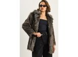 Faux-Fur-Mantel