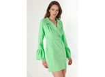 Tailliertes Mini-Kleid Mit V-Ausschnitt Und KnöPfen