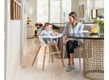 Weiß-grauer Hochstuhl für Babys