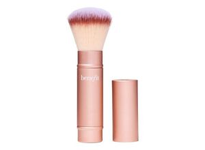 Benefit Cosmetics - Multitasking Cheek Brush - Rouge-, Bronzer- & Highlighter-pinsel - accessories Multitasking Cheek Brush