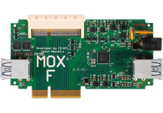 RTMX-MFBOX - Turris Mox F (Usb)