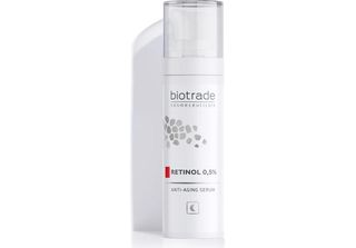 Siero Antirughe Per Il Viso Biotrade Con 0,5% Di Retinolo
