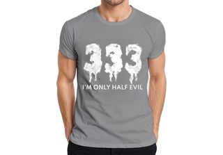 Maglietta Da Uomo I'm Only Half Evil Halloween Saying Funny Scary Devil Gothic,…
