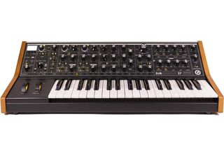 Moog Successiva 37