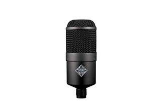 Telefunken M82