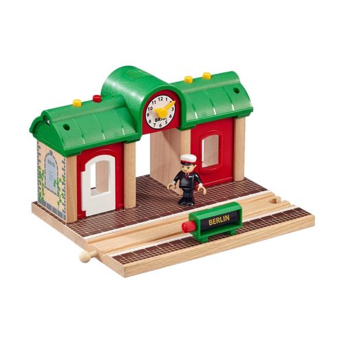 BRIO® Spielzeugeisenbahn-Gebäude »Sprechender Bahnhof«