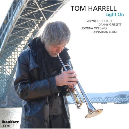 Light On - Tom Harrell. (CD)