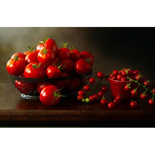 Papermoon Fototapete »Photo-Art DARLENE HEWSON, ZU VIELE TOMATEN«