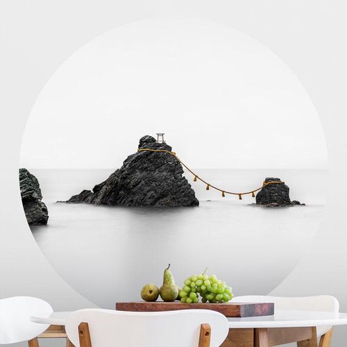 Runde Tapete selbstklebend - Meoto Iwa - die verheirateten Felsen ø 122cm