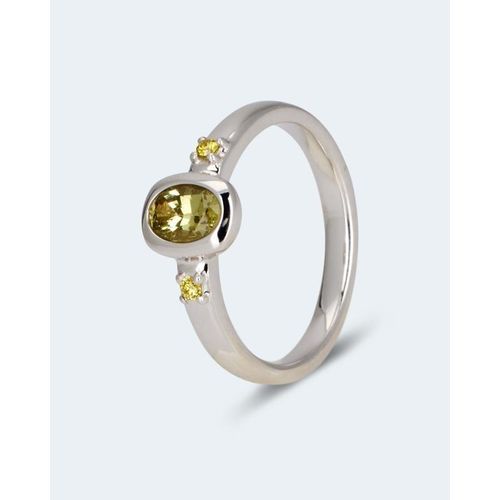 Ring mit Mali Granat und Brillant