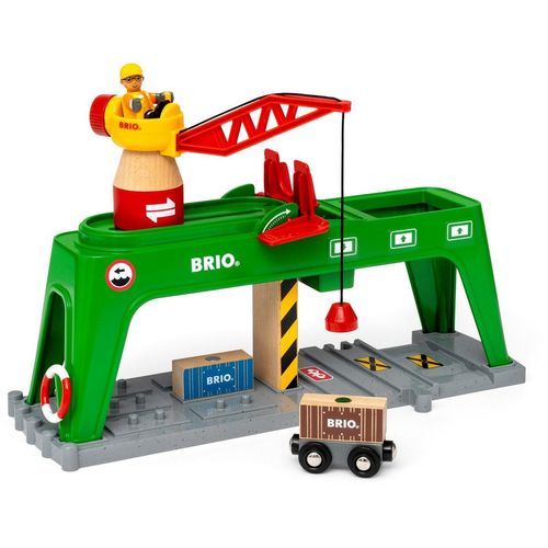 BRIO® Spielzeugeisenbahn-Erweiterung BRIO® WORLD, Bahn Verlade-Terminal, FSC®- schützt Wald - weltweit, bunt