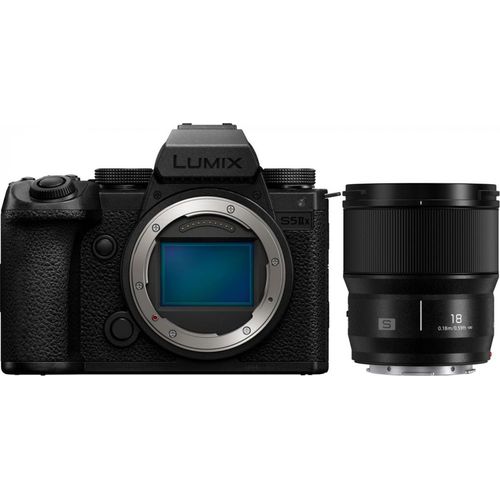 Panasonic DC-S5 II X + Panasonic Lumix S 18mm f1,8 - nach 200 EUR Panasonic Trade-In